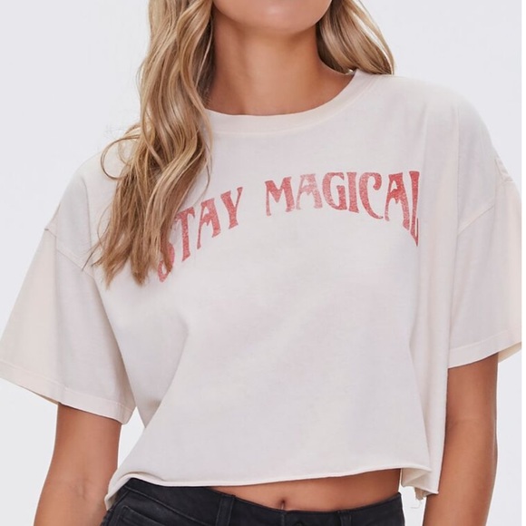 Stay magical light tan cropped tee - Picture 1 of 2
